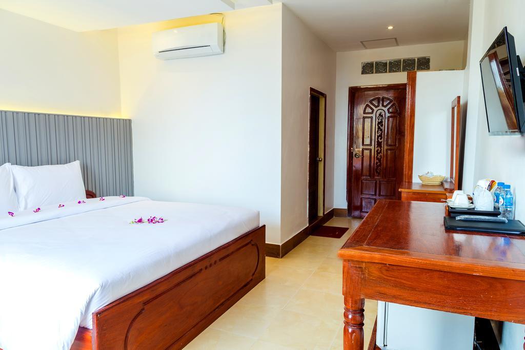 Ly Heng Chhay Hotel Paôy Pêt Exterior foto