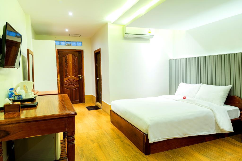 Ly Heng Chhay Hotel Paôy Pêt Exterior foto